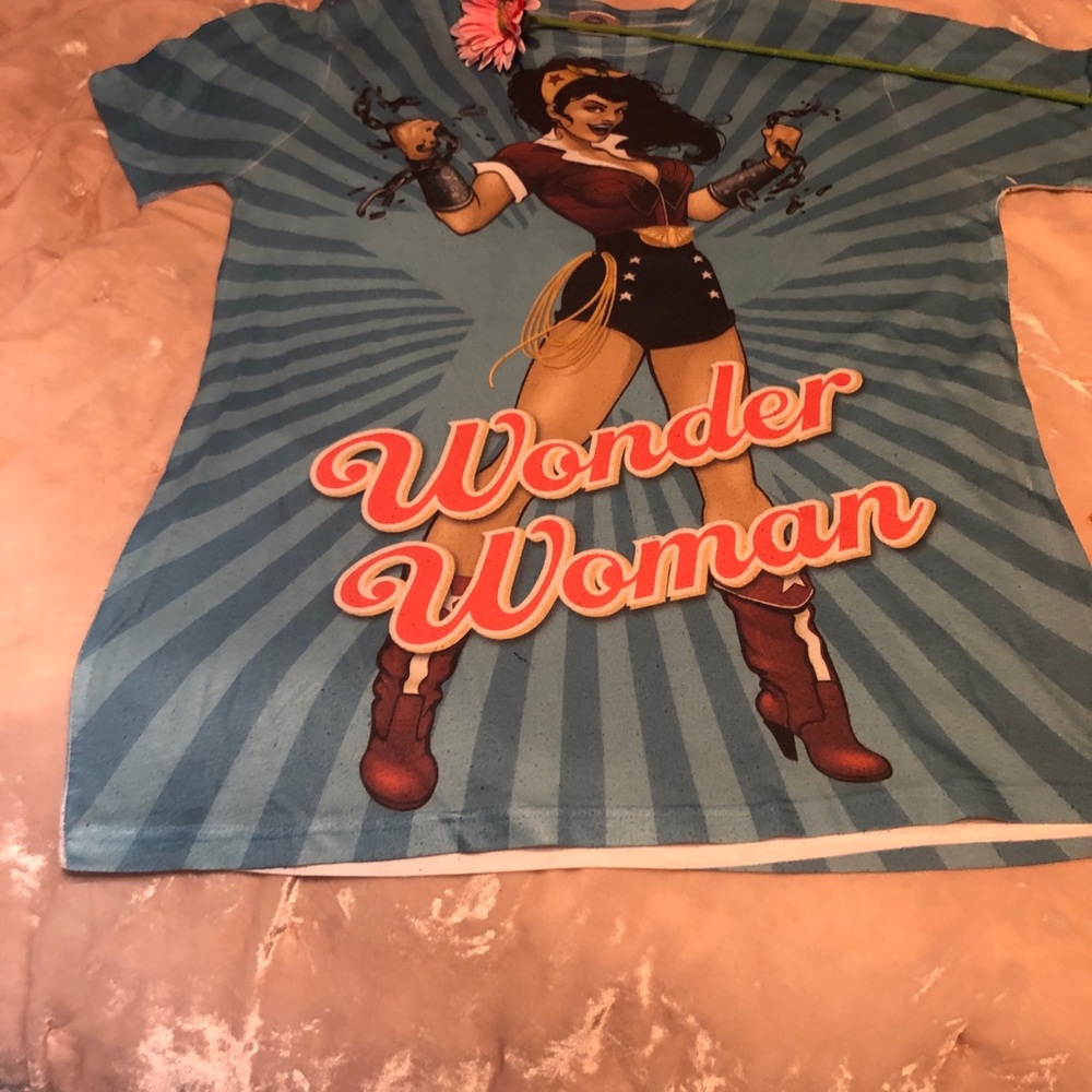 Bombshell Tee shirt